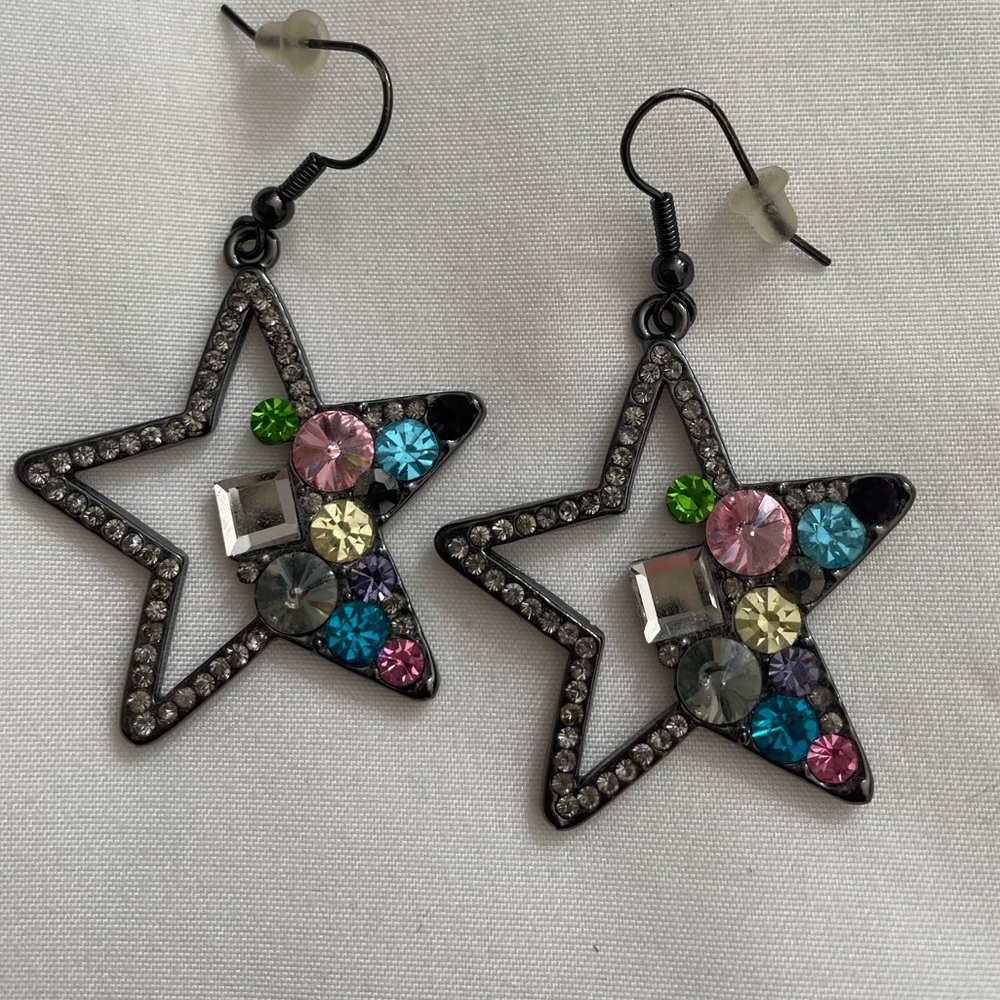 Fun star earrings with crystals